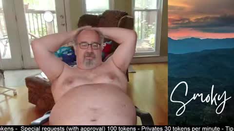 Snapshot of smokymountanman chatting on June 2026 05:45:02 PM smokymountanman online show from June 2026 05:45:02 PM