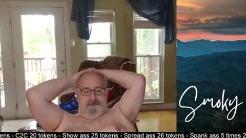 Snapshot of smokymountanman chatting on June 2026 06:32:02 PM smokymountanman online show from June 2026 06:32:02 PM