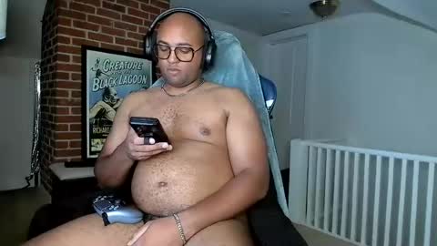 Snapshot of smoothj2015 chatting on August 2026 06:04:02 AM Smoothj2011 online show from August 2026 06:04:02 AM