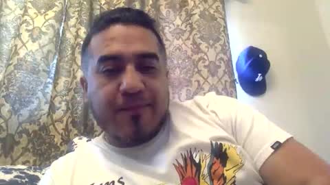 Snapshot of smoothstrik3r chatting on March 2026 07:29:01 PM smoothstrik3r online show from March 2026 07:29:01 PM