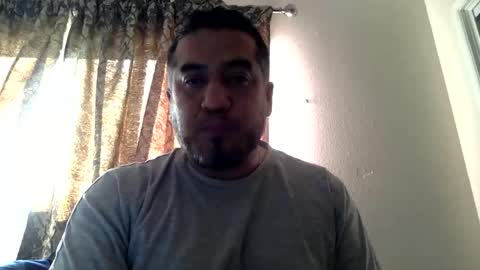 Snapshot of smoothstrik3r chatting on April 2026 11:24:01 PM smoothstrik3r online show from April 2026 11:24:01 PM