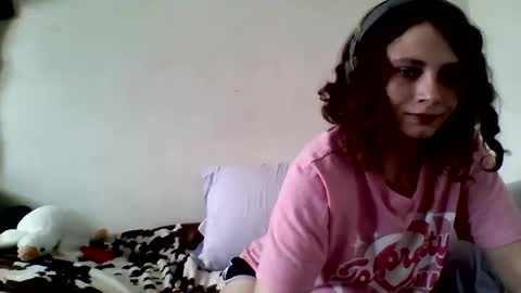 Snapshot of smoothvodka chatting on May 2026 07:04:01 PM Bambi--Vodka online show from May 2026 07:04:01 PM