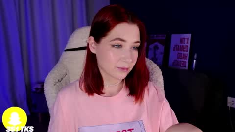 Snapshot of smthwrong chatting on March 2026 09:32:02 PM smthwrong online show from March 2026 09:32:02 PM