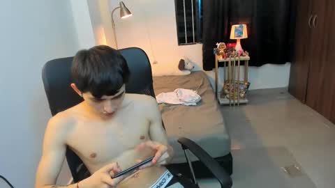 Snapshot of snak_master1 chatting on November 2025 05:19:01 AM snak_master1 online show from November 2025 05:19:01 AM