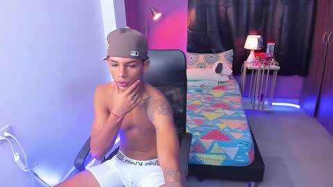 Snapshot of snak_master1 chatting on November 2025 05:04:02 PM snak_master1 online show from November 2025 05:04:02 PM