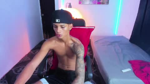 Snapshot of snak_master1 chatting on March 2026 06:53:01 PM snak_master1 online show from March 2026 06:53:01 PM