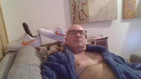 sneakerboy18 online show from January 2025 09:16:01 AM