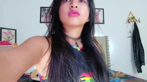 Snapshot of sneakyy_fantasy chatting on March 2026 07:29:01 PM Hellen online show from March 2026 07:29:01 PM