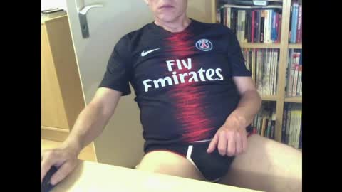 sneaxfreund online show from May 2026 01:10:02 AM
