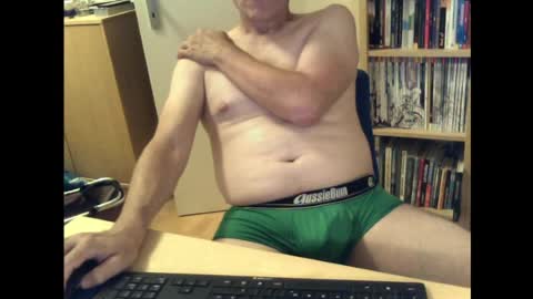 sneaxfreund online show from June 2026 11:09:02 PM