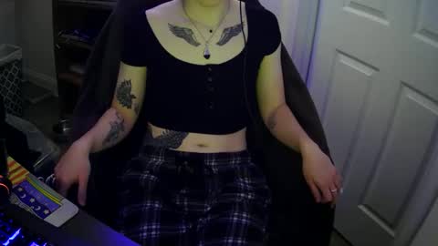 Snapshot of snezballer chatting on January 2026 12:38:01 AM snezballer online show from January 2026 12:38:01 AM