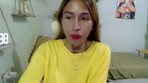 Snapshot of snow_2000 chatting on October 2025 07:12:01 AM snow_2000 online show from October 2025 07:12:01 AM