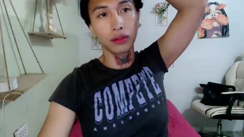 Snapshot of snow_2000 chatting on April 2026 09:21:01 AM snow_2000 online show from April 2026 09:21:01 AM