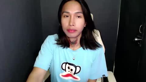 Snapshot of snow_2000 chatting on April 2026 01:52:02 AM snow_2000 online show from April 2026 01:52:02 AM