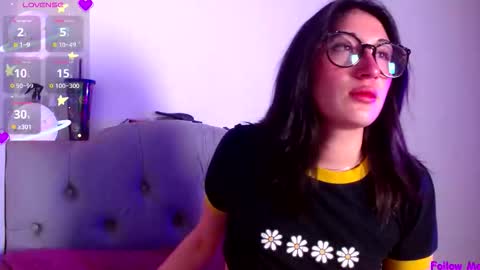 IG     OF red moonn online show from October 2025 05:53:02 AM