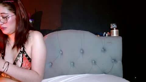 IG     OF red moonn online show from April 2026 05:57:01 AM