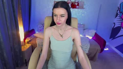 Snapshot of snow_whiteeex chatting on January 2025 10:54:01 AM snow_whiteeex online show from January 2025 10:54:01 AM