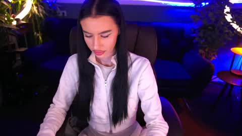 Snapshot of snow_whiteeex chatting on January 2025 07:53:02 PM snow_whiteeex online show from January 2025 07:53:02 PM