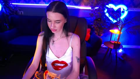 Snapshot of snow_whiteeex chatting on February 2025 04:57:01 AM snow_whiteeex online show from February 2025 04:57:01 AM