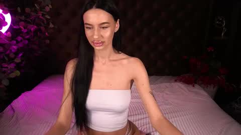 Snapshot of snow_whiteeex chatting on October 2025 06:14:02 AM snow_whiteeex online show from October 2025 06:14:02 AM