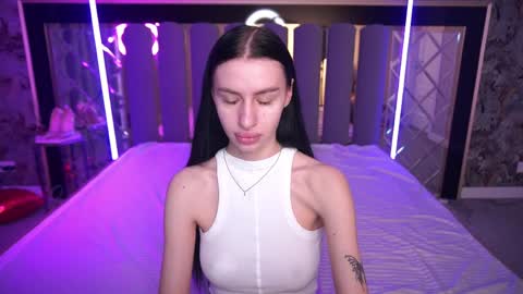 Snapshot of snow_whiteeex chatting on April 2026 05:41:01 AM snow_whiteeex online show from April 2026 05:41:01 AM