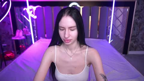 Snapshot of snow_whiteeex chatting on April 2026 05:41:01 AM snow_whiteeex online show from April 2026 05:41:01 AM