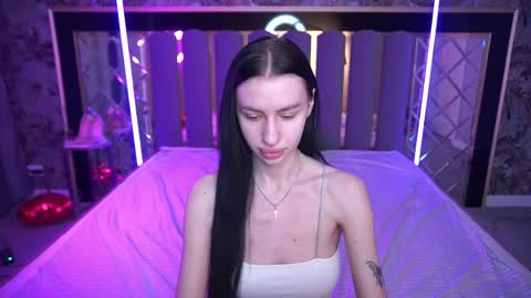 Snapshot of snow_whiteeex chatting on April 2026 06:13:05 AM snow_whiteeex online show from April 2026 06:13:05 AM