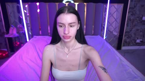 Snapshot of snow_whiteeex chatting on April 2026 06:30:01 AM snow_whiteeex online show from April 2026 06:30:01 AM