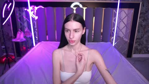 Snapshot of snow_whiteeex chatting on April 2026 07:45:01 AM snow_whiteeex online show from April 2026 07:45:01 AM