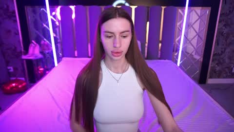 Snapshot of snow_whiteeex chatting on April 2026 06:42:02 AM snow_whiteeex online show from April 2026 06:42:02 AM