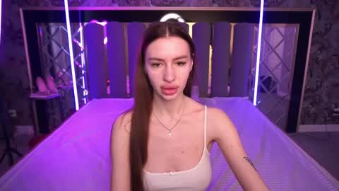 Snapshot of snow_whiteeex chatting on April 2026 05:49:02 AM snow_whiteeex online show from April 2026 05:49:02 AM