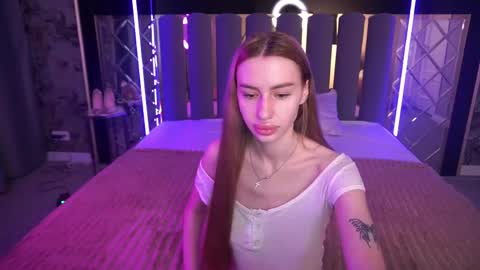 Snapshot of snow_whiteeex chatting on May 2026 05:27:02 AM snow_whiteeex online show from May 2026 05:27:02 AM