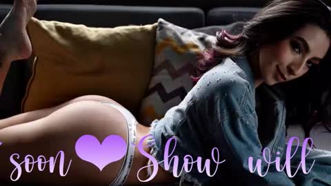 Snapshot of snowbabyxox chatting on November 2025 09:53:01 PM snowbabyxox online show from November 2025 09:53:01 PM