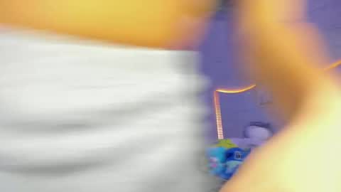 Snapshot of snowbabyxox chatting on November 2025 10:04:01 PM snowbabyxox online show from November 2025 10:04:01 PM