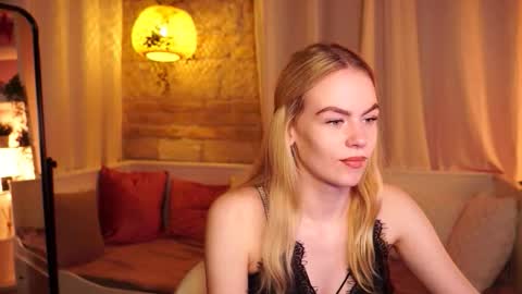 Hanna online show from October 2025 09:28:02 AM