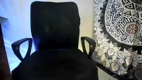 Max online show from February 2025 06:54:01 AM