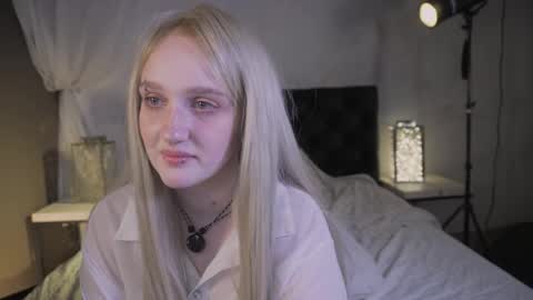 Ellie online show from May 2026 05:25:02 AM