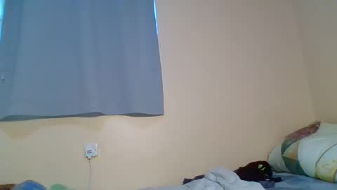 Snowie eyes online show from November 2025 01:32:02 PM