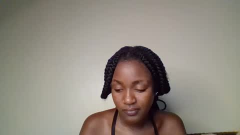Snapshot of snowie_eyes chatting on April 2026 12:09:02 AM Snowie eyes online show from April 2026 12:09:02 AM