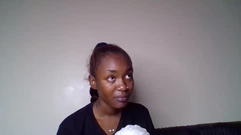 Snowie eyes online show from June 2026 11:28:01 PM