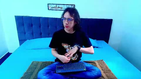 Snapshot of snowyx_ chatting on September 2025 07:07:02 PM Snowyx  online show from September 2025 07:07:02 PM