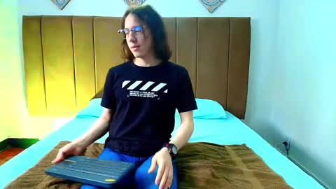 Snapshot of snowyx_ chatting on October 2025 02:24:01 PM Snowyx  online show from October 2025 02:24:01 PM