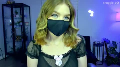 snuggle_b0t online show from September 2025 03:41:01 AM