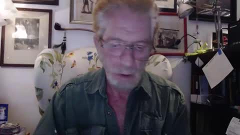 Snapshot of so_erotic_sub chatting on October 2025 07:05:02 AM ImYourBitch online show from October 2025 07:05:02 AM