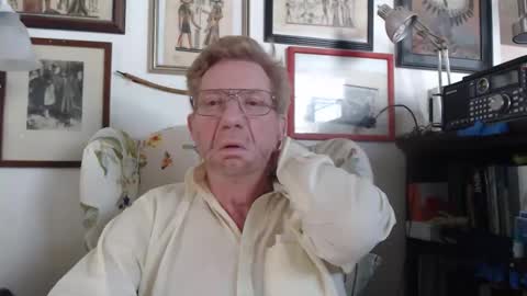 Snapshot of so_erotic_sub chatting on February 2026 11:22:01 PM ImYourBitch online show from February 2026 11:22:01 PM