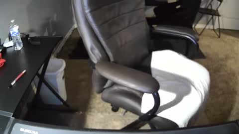 Snapshot of soco420guy chatting on September 2025 10:04:02 AM SoCo420 online show from September 2025 10:04:02 AM