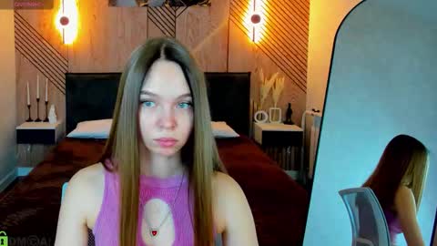 Sofa online show from March 2026 01:21:01 AM