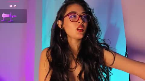 Danna online show from September 2025 09:02:01 AM