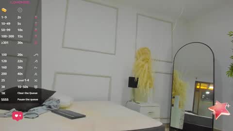 Snapshot of soffiegrey chatting on December 2025 07:29:02 PM soffiegrey online show from December 2025 07:29:02 PM