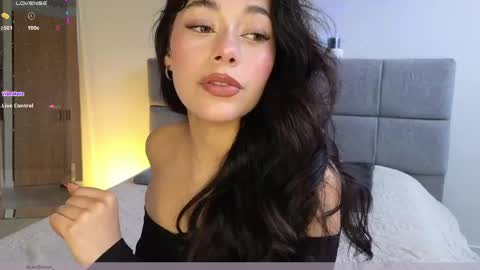 Snapshot of soffimoon_ chatting on March 2026 08:58:02 PM IG Soffimoon I THANK YOU FOR LEAVING YOUR FOLLOW online show from March 2026 08:58:02 PM